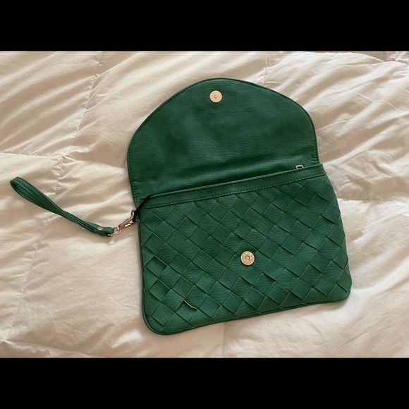 NWT By Urban Expressions, Clutch purse - Picture 3 of 4